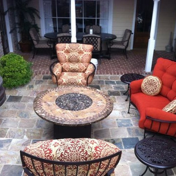 O.W. Lee chat group with firepit in Alexandria