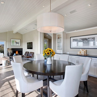 オレンジカウンティのトランジショナルスタイルのLDKの画像