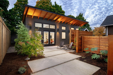 Example of an exterior home design in Portland