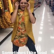 Natalie Hollis's photo