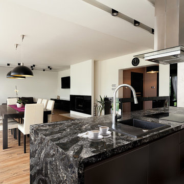Ellesmere from Cambria's Coastal Collection.