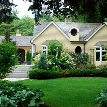 Port Credit Elegance: Driveway and Garden Makeover