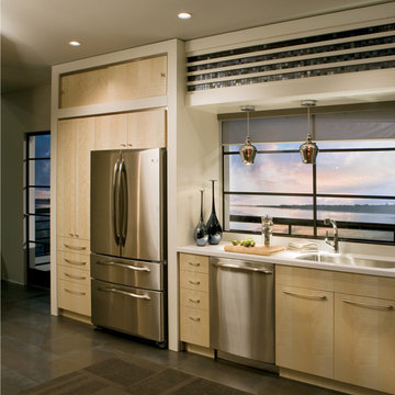 GRADIENT GLASS TILE KITCHEN BACKSPLASH