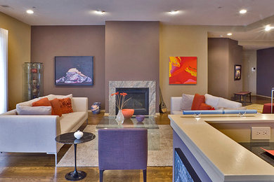 Trendy living room photo in Cincinnati