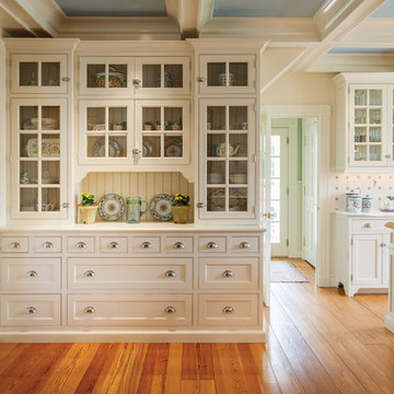 Elegant Sun-Filled Kitchen