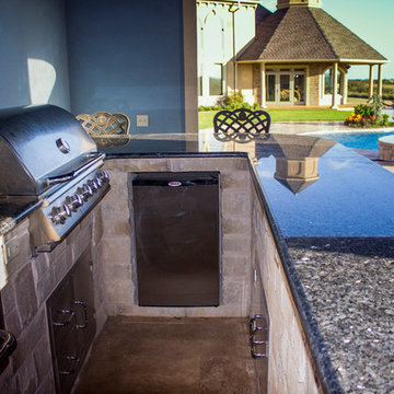 Arbors & Pavilions - Granite-Top Outdoor Kitchen