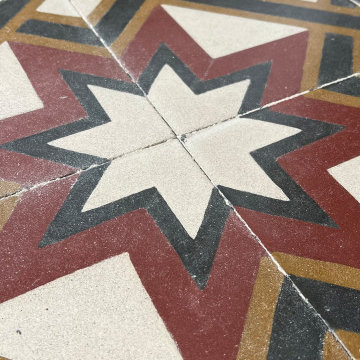 Original 'cementine' flooring
