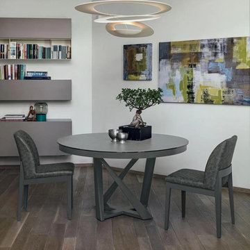 Cronos round extending dining table by Target Point