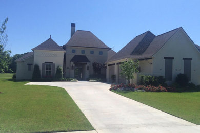 Inspiration for a contemporary exterior home remodel in New Orleans