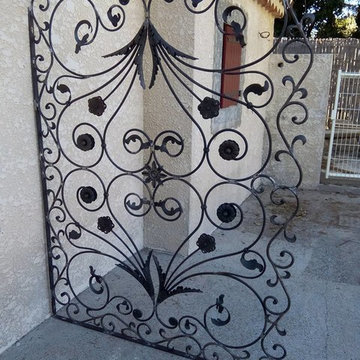 grilles et portillon fer forgé sur mesure