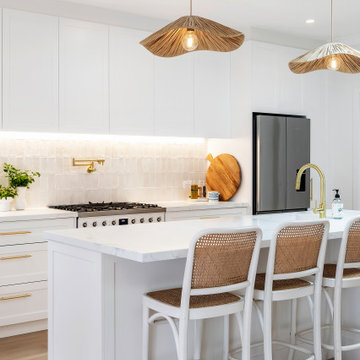 Avalon kitchen + Laundry