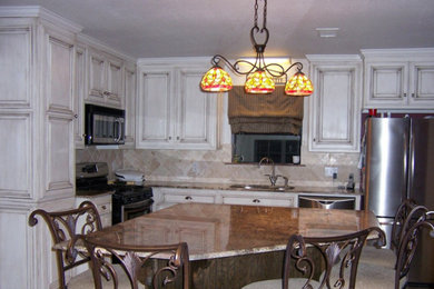 Tuscan kitchen photo in Minneapolis