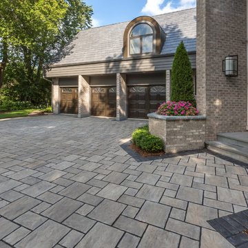 Great Front Entrance and Driveway built with Unilock Thornbury pavers