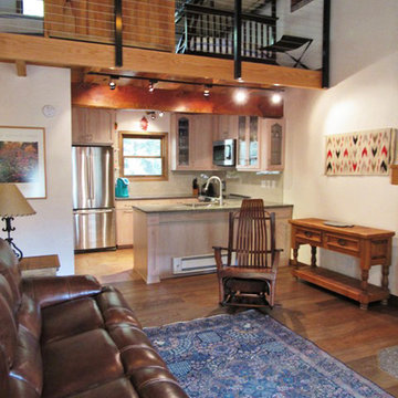 Taos Ski Valley, NM: Black Aluminum Posts & P2P Inline Support