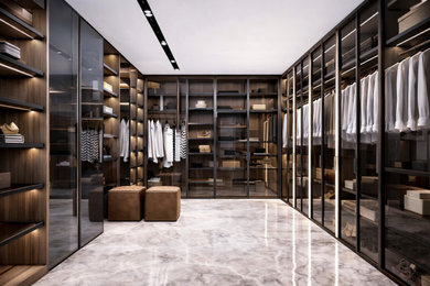 Closet photo in Miami