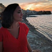 Alix Lota's photo