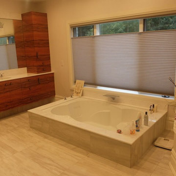 Jacuzzi Tub Reinforced Below Steel Headers