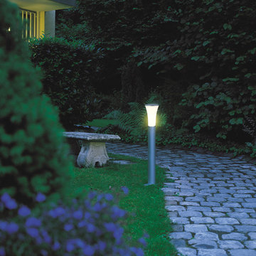 Alpa Cone 75 Outdoor Bollard, Silver Gray Finish with White Shade