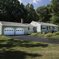 CertainTeed Cedar Impression Vinyl Siding - Newtown, CT - Building Materials