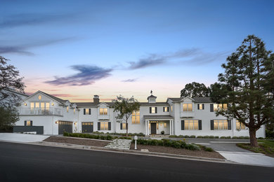 Inspiration for a timeless exterior home remodel in Los Angeles