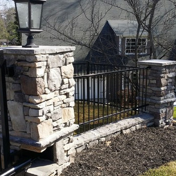 Entrance Monuments, Columns & Signs