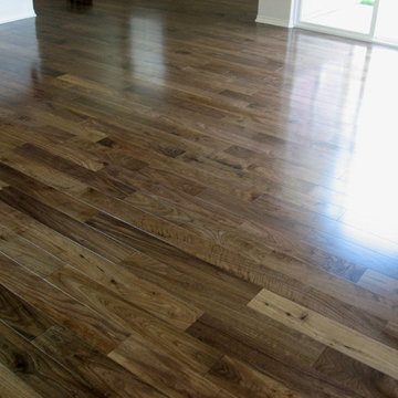 Walnut Natural Smooth Engineered Wood Floor