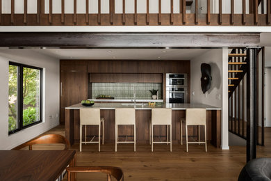 Kitchen - modern kitchen idea in Seattle