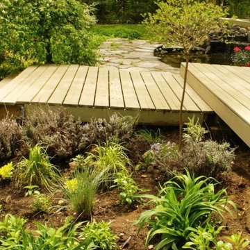 English Country Garden - Haliburton