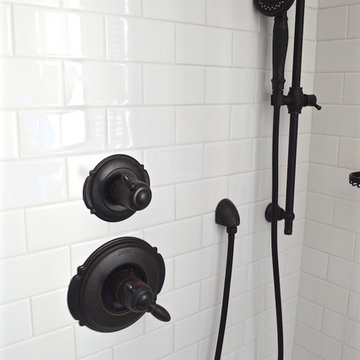 Lant Circle Bathroom
