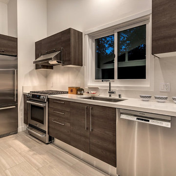 Monte Sereno Pool House Kitchen