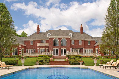 Inspiration for an exterior home remodel in New York