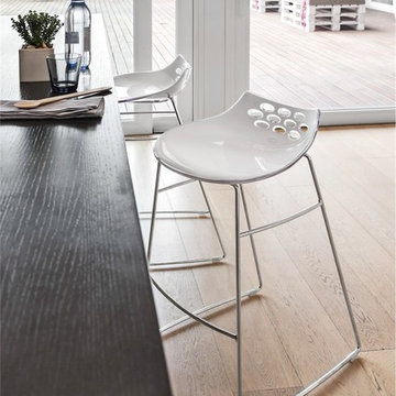 Jam Stool: Chromed Frame with White/Transparent Seat Finish