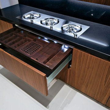 CLEVER STORAGE SOLUTIONS