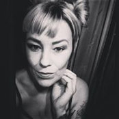Sarah Shew's photo