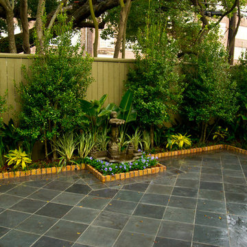 Tropical Uptown Residence