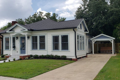 Exterior home idea in Houston