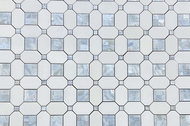 Minimalist bathroom photo in New York