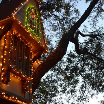 A Magical Tree House Lights Up for Christmas