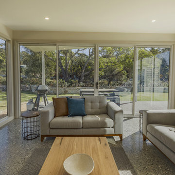 Baileys Beach House