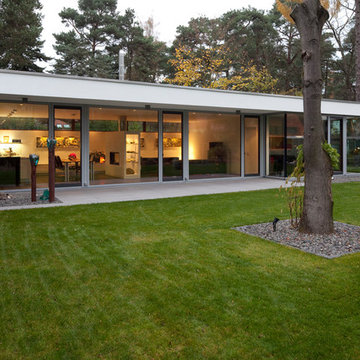 Glashaus mit Garten