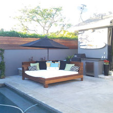 Outdoor bed