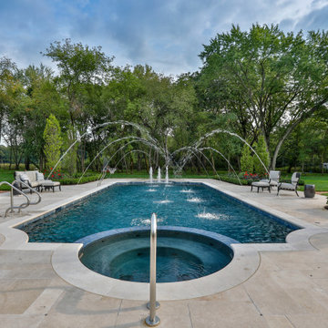Barrington Hills, IL Scalloped Edge Pool with Round Hot Tub and Sunshelf