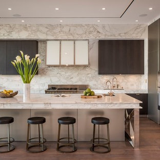 Moderne Küchen mit Rückwand aus Marmor Ideen, Design & Bilder | Houzz