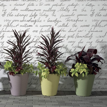 Crescent Garden Madison Planter, Double-Walled Plant Pot, 20" Weatherd Terrcotta