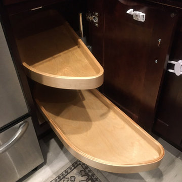 Blind Corner Cabinet Solution