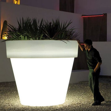 Illuminated Outdoor Planter