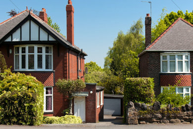 Minimalist exterior home photo in Manchester