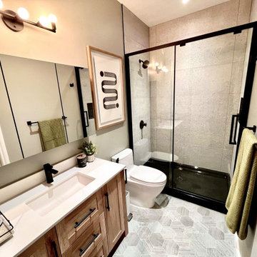 Mountain Contemporary Main Bath