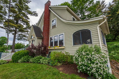 Craftsman exterior home idea in Burlington