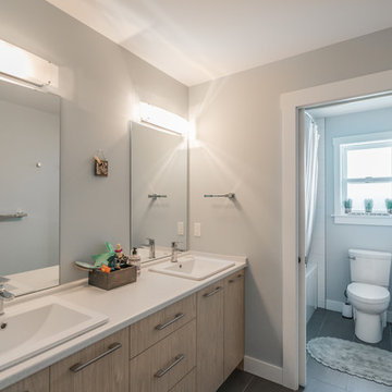 2 Storey Level Entry Family Home